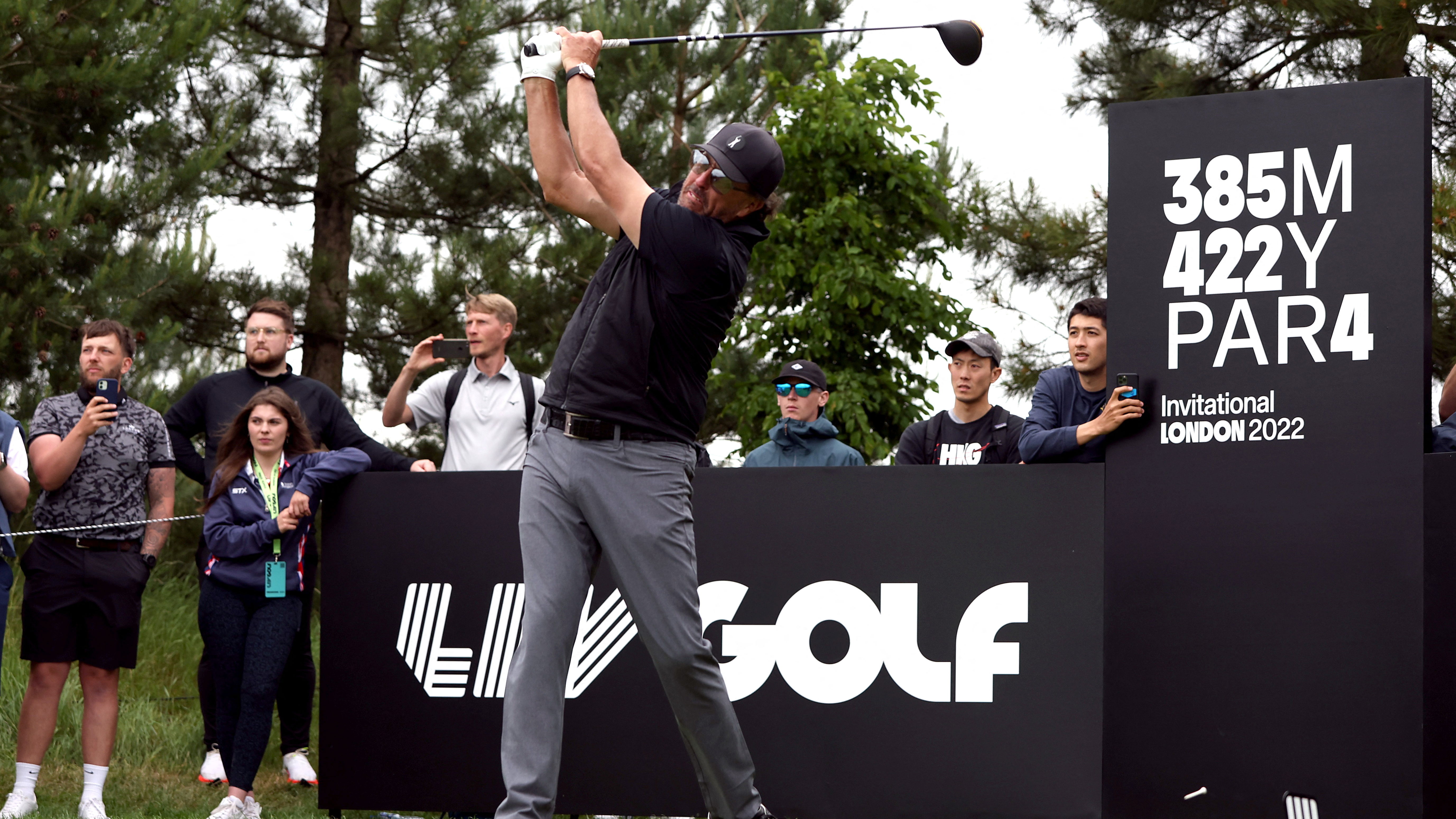 Phil Mickelson WITHDRAWS from antitrust lawsuit filed against PGA Tour